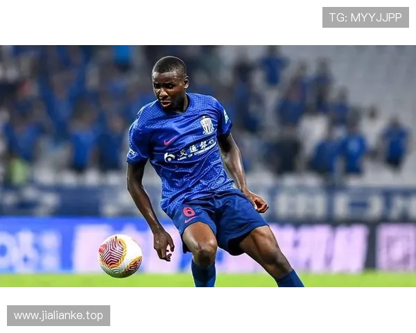 申花官宣阿马杜自由加盟铜梁龙