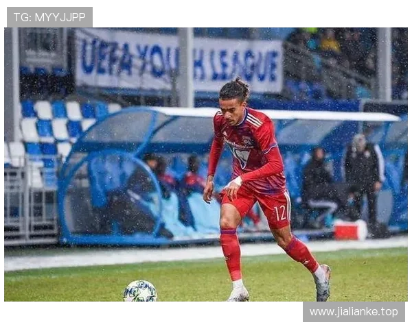 古斯托揭秘训练后日常趣闻两则